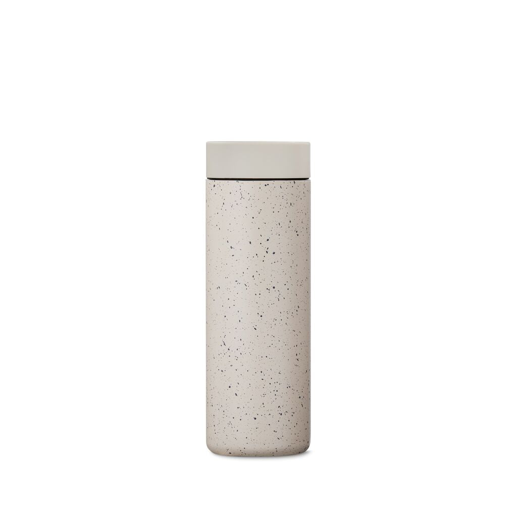 360-traveler-m6 WebPDP-16oz_360_Traveler_Desert_Tan_Speckle_Studio__TRV1SV16224_Back.jpg