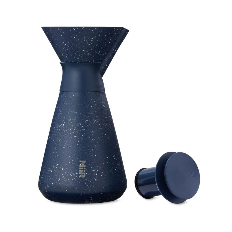 new-standard-carafe-m7 WebPDP-33oz_New_Standard_Carafe_Tidal_Blue_Speckle_Studio__CAR1SVOS225_Front_Lid_Staged.jpg