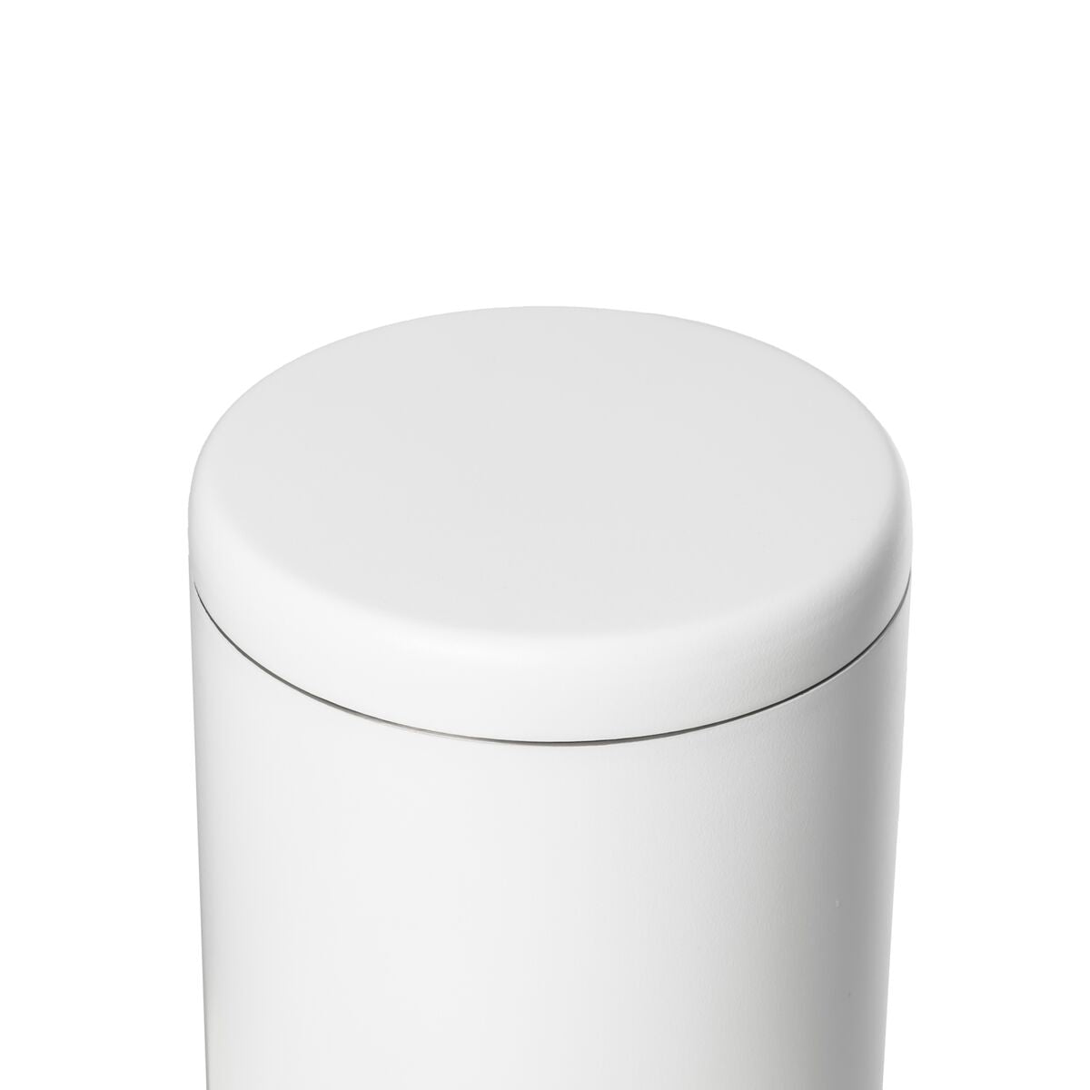 airlock-coffee-canister-q8 WebPDP-Airlock_Coffee_Canister__ACN2SVOS001_White_X2Studio_45_Deg_Lid_On.jpg
