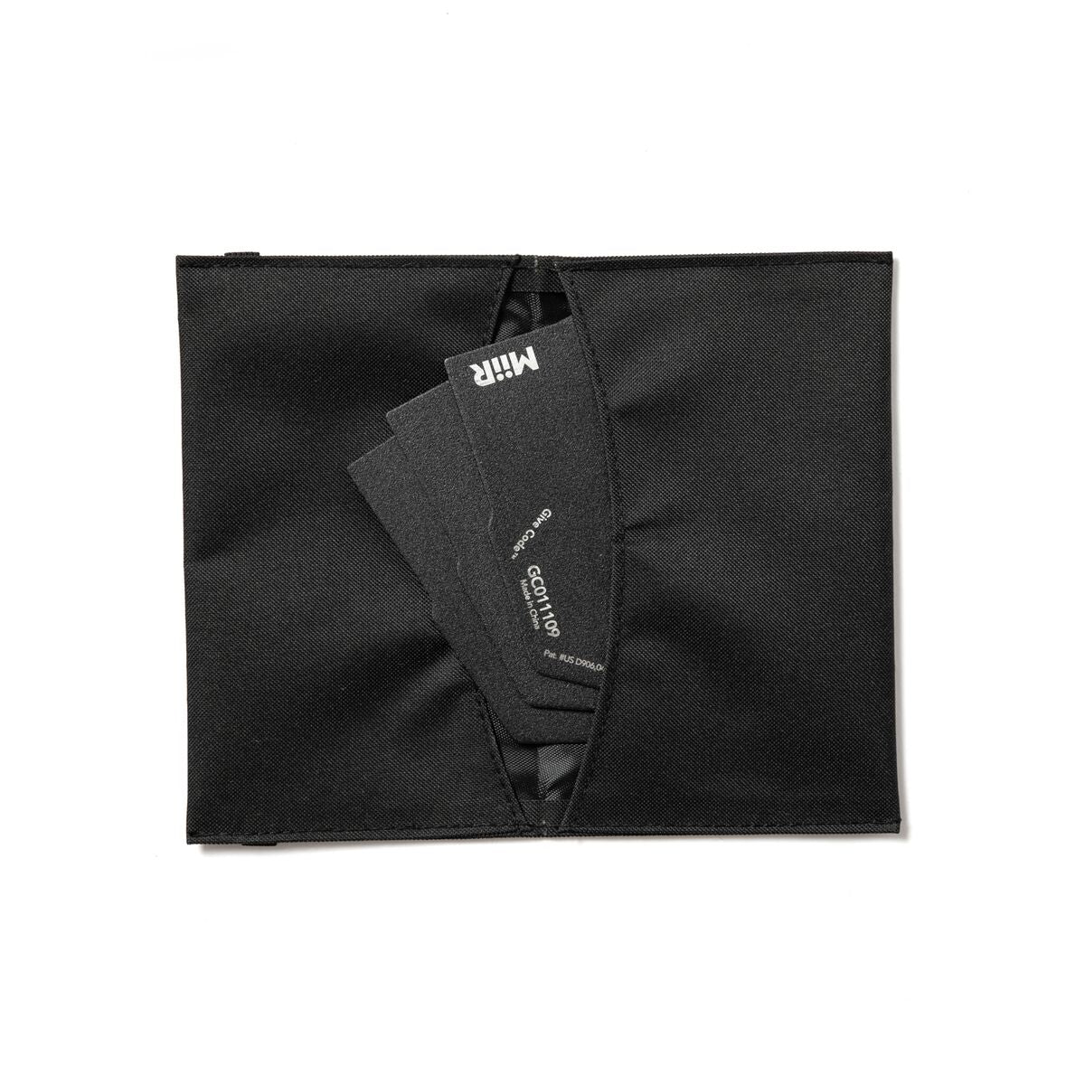 pourigami-j0 WebPDP-Pourigami_Black_Case__POG2SN00002_Studio_Open.jpg