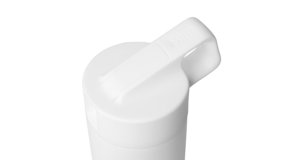 straw-bottle-i7 WebPDP-Straw_Lid_2_White_Studio_0221_45deg_Closed__WMB2SL20001.jpg
