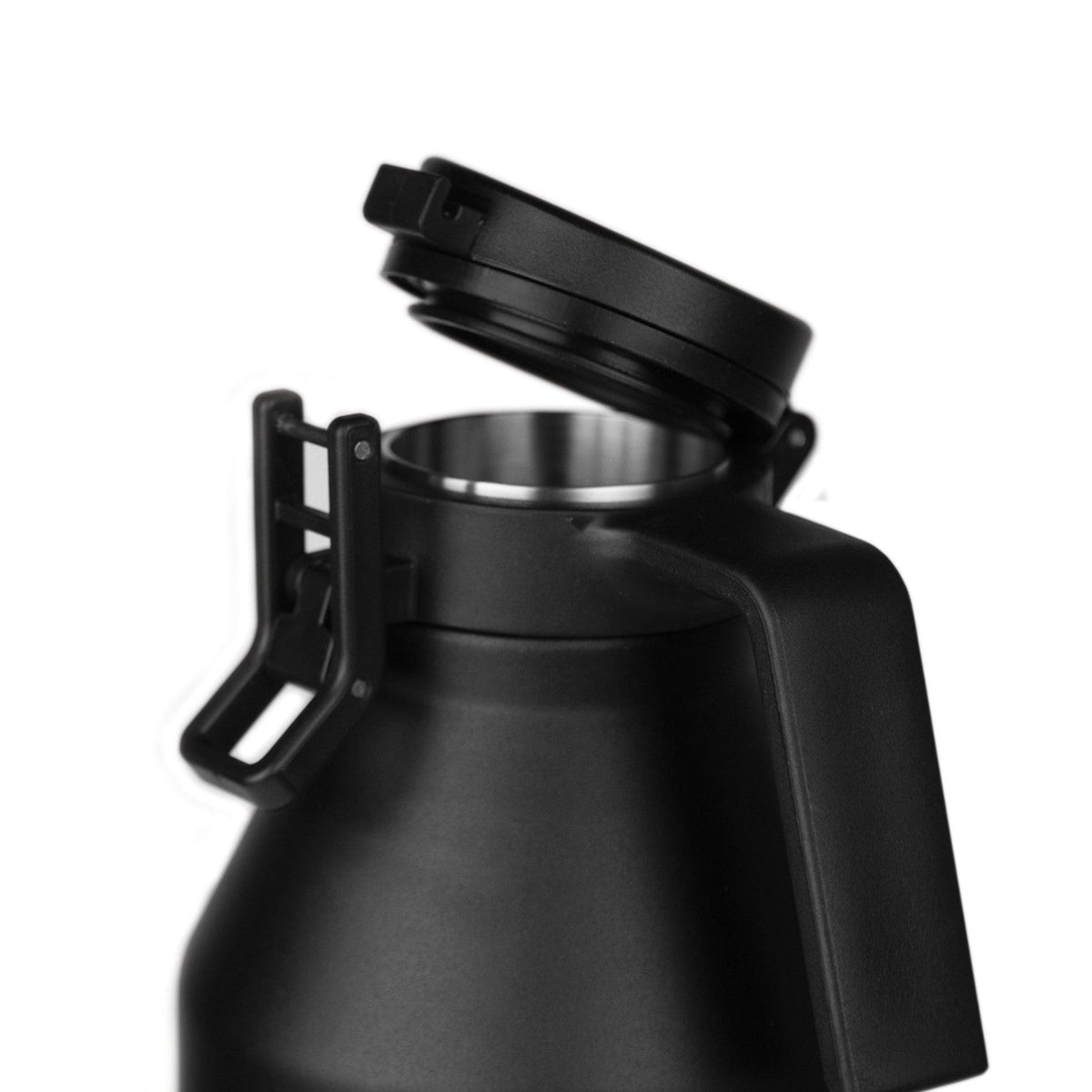 64oz-growler-t5 growlerdetail1_f7b2c86e-8bb8-40fc-b9ae-6f2e9d01276f__402220.jpg